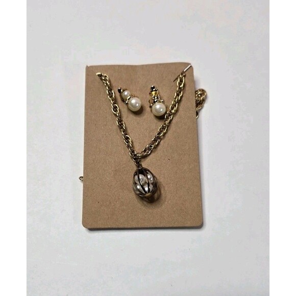 Jewelry Lot Vintage Fantasy Goldtone Theme Clean Curated Bundle Free Gift - Picture 13 of 16